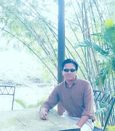 jagan at lunuganga estate 1